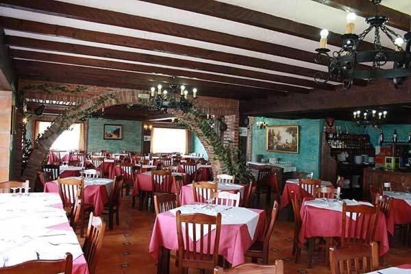 Hotel Restaurante La Parra La Franca Luaran gambar